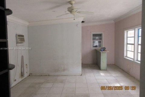 Casa en venta en Miami, Florida, 3 dormitorios, 87.05 m2 № 2003540 - foto 7