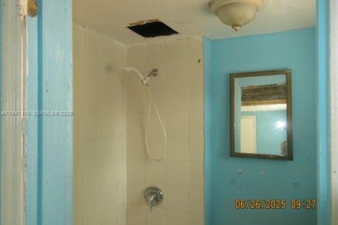 Casa en venta en Miami, Florida, 3 dormitorios, 87.05 m2 № 2003540 - foto 4