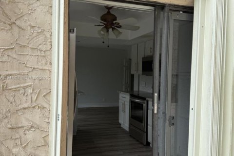 Townhouse in Plantation, Florida 3 bedrooms, 139.35 sq.m. № 2001939 - photo 22