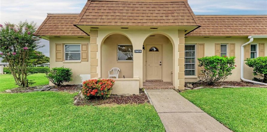 Condo in Bradenton, Florida, 2 bedrooms  № 1810923