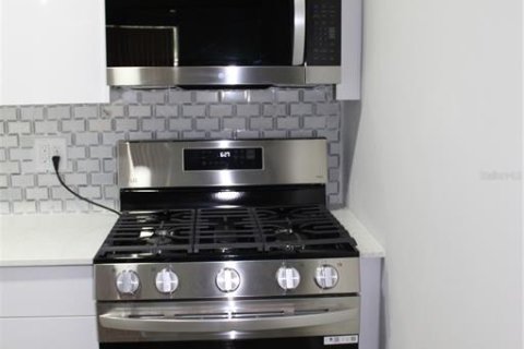 Condominio en venta en Gainesville, Florida, 2 dormitorios, 79.25 m2 № 1757299 - foto 13