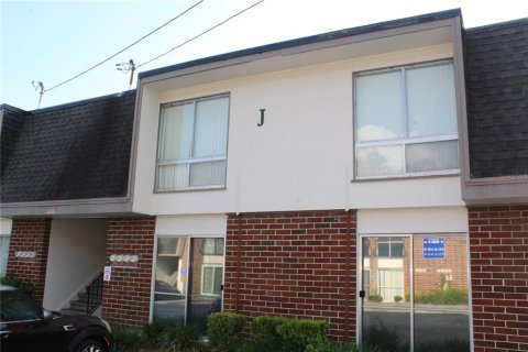 Condominio en venta en Gainesville, Florida, 2 dormitorios, 79.25 m2 № 1757299 - foto 1
