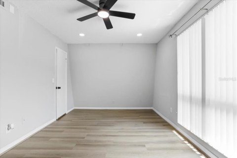 Condominio en venta en Gainesville, Florida, 2 dormitorios, 79.25 m2 № 1757299 - foto 16