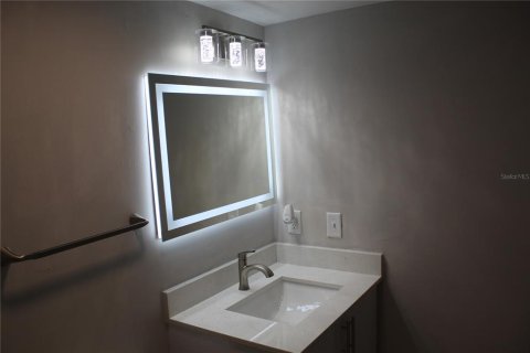 Condominio en venta en Gainesville, Florida, 2 dormitorios, 79.25 m2 № 1757299 - foto 26