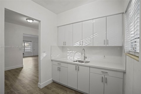 Apartment in Miami Beach, Florida 1 bedroom, 73.39 sq.m. № 1996708 - photo 13