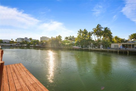 Apartment in Miami Beach, Florida 1 bedroom, 73.39 sq.m. № 1996708 - photo 27