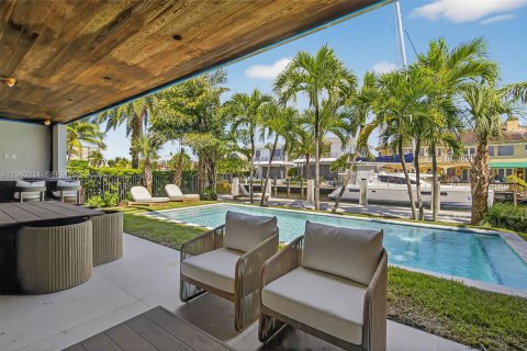 Villa ou maison à louer à Fort Lauderdale, Floride: 4 chambres, 366.87 m2 № 2020140 - photo 8