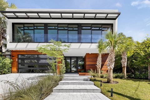 Villa ou maison à louer à Fort Lauderdale, Floride: 4 chambres, 366.87 m2 № 2020140 - photo 7