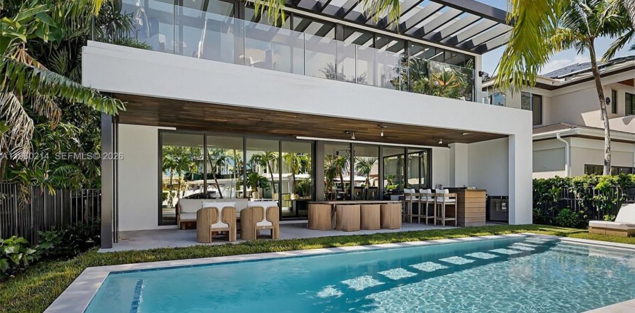 Villa ou maison à Fort Lauderdale, Floride 4 chambres, 366.87 m2 № 2020140