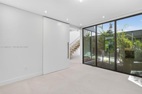 Villa ou maison à louer à Fort Lauderdale, Floride: 4 chambres, 366.87 m2 № 2020140 - photo 24