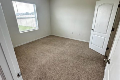 House in Winter Haven, Florida 4 bedrooms, 139.35 sq.m. № 1906618 - photo 5