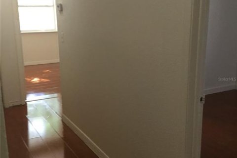 Condo in Orlando, Florida, 3 bedrooms  № 2227296 - photo 2