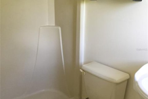 Condo in Orlando, Florida, 3 bedrooms  № 2227296 - photo 19