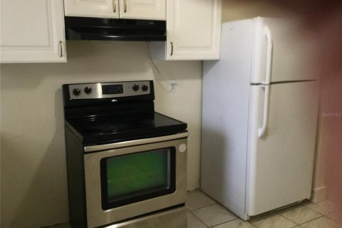 Condo in Orlando, Florida, 3 bedrooms  № 2227296 - photo 12