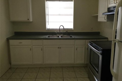 Condo in Orlando, Florida, 3 bedrooms  № 2227296 - photo 11