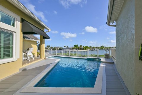 Casa en venta en Apollo Beach, Florida, 3 dormitorios, 228.73 m2 № 2207391 - foto 4