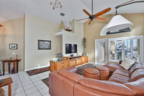 Casa en venta en Apollo Beach, Florida, 3 dormitorios, 228.73 m2 № 2207391 - foto 17