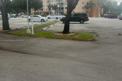 Copropriété à vendre à West Palm Beach, Floride: 2 chambres, 89.19 m2 № 1943198 - photo 13