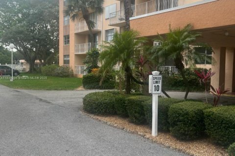 Copropriété à vendre à West Palm Beach, Floride: 2 chambres, 89.19 m2 № 1943198 - photo 14