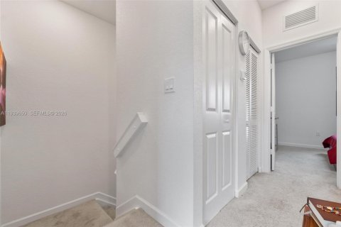 House in Homestead, Florida 3 bedrooms, 123.37 sq.m. № 1997012 - photo 30