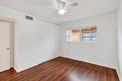 Copropriété à louer à Boca Raton, Floride: 2 chambres, 74.32 m2 № 2289025 - photo 13