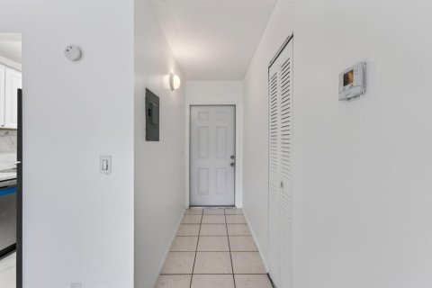 Copropriété à louer à Boca Raton, Floride: 2 chambres, 74.32 m2 № 2289025 - photo 28