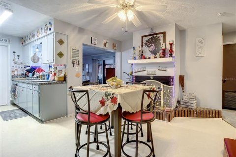 Casa en venta en Deltona, Florida, 3 dormitorios, 126.81 m2 № 1669948 - foto 8
