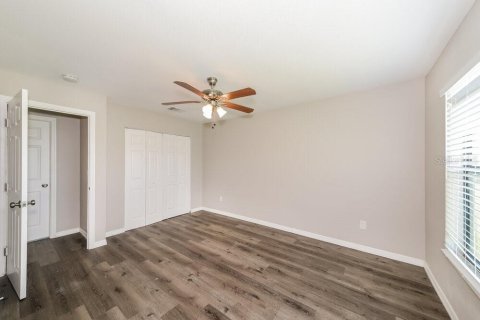 Villa ou maison à louer à North Port, Floride: 3 chambres, 122.63 m2 № 2100313 - photo 10