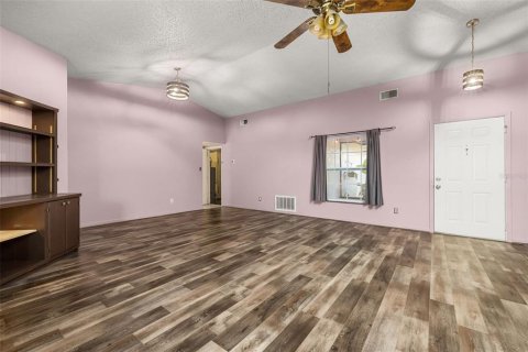 Villa ou maison à vendre à Orlando, Floride: 2 chambres, 124.02 m2 № 1760480 - photo 20