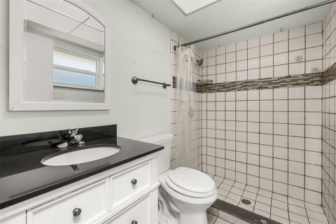 Villa ou maison à vendre à Orlando, Floride: 2 chambres, 124.02 m2 № 1760480 - photo 28