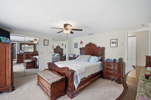 Villa ou maison à vendre à New Port Richey, Floride: 5 chambres, 252.69 m2 № 2211689 - photo 22