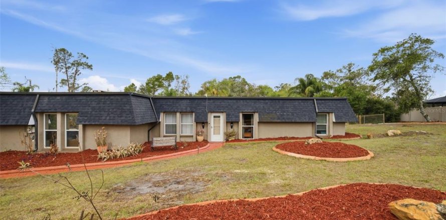 Villa ou maison à New Port Richey, Floride 5 chambres, 252.69 m2 № 2211689