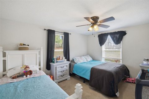Villa ou maison à vendre à New Port Richey, Floride: 5 chambres, 252.69 m2 № 2211689 - photo 20