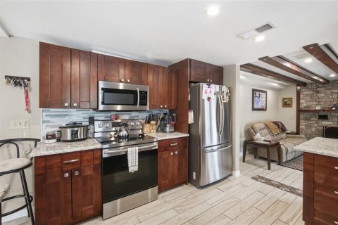 Villa ou maison à vendre à New Port Richey, Floride: 5 chambres, 252.69 m2 № 2211689 - photo 8