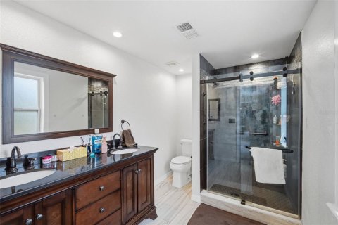 Villa ou maison à vendre à New Port Richey, Floride: 5 chambres, 252.69 m2 № 2211689 - photo 25