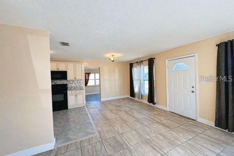House in Orlando, Florida 3 bedrooms, 117.06 sq.m. № 1908136 - photo 3