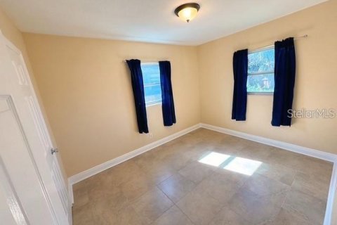 House in Orlando, Florida 3 bedrooms, 117.06 sq.m. № 1908136 - photo 8