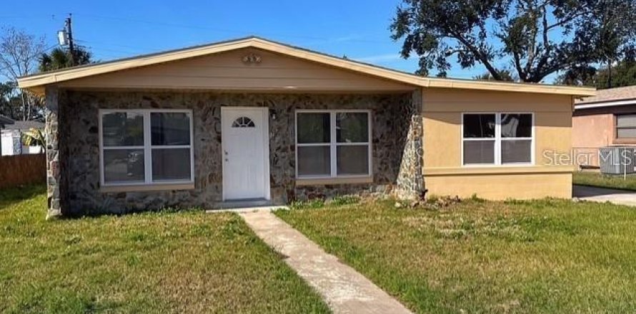 House in Orlando, Florida 3 bedrooms, 117.06 sq.m. № 1908136