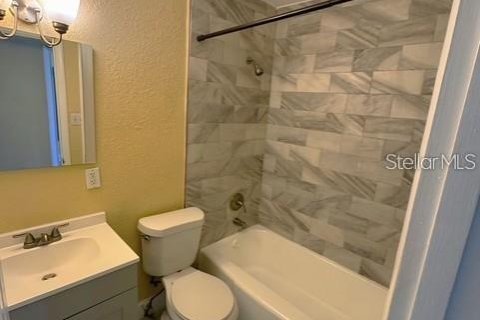 House in Orlando, Florida 3 bedrooms, 117.06 sq.m. № 1908136 - photo 6