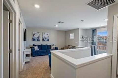 Townhouse in Saint Petersburg, Florida 3 bedrooms, 159.14 sq.m. № 2207453 - photo 8