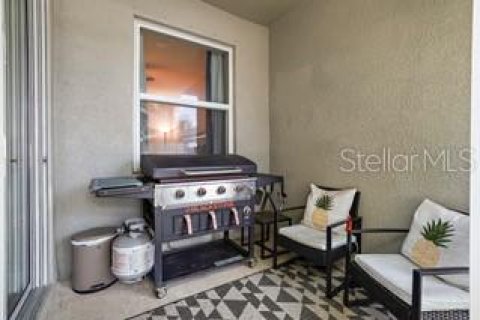 Townhouse in Saint Petersburg, Florida 3 bedrooms, 159.14 sq.m. № 2207453 - photo 22