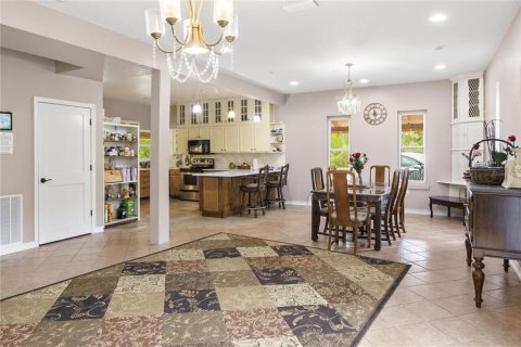 Villa ou maison à vendre à New Smyrna Beach, Floride: 4 chambres, 334.45 m2 № 2348318 - photo 11