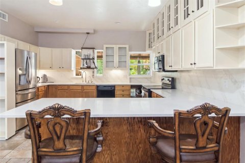 Villa ou maison à vendre à New Smyrna Beach, Floride: 4 chambres, 334.45 m2 № 2348318 - photo 15