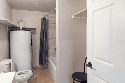 Villa ou maison à vendre à New Smyrna Beach, Floride: 4 chambres, 334.45 m2 № 2348318 - photo 6