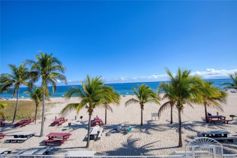 Condo à Pompano Beach, Floride, 1 chambre  № 2084424
