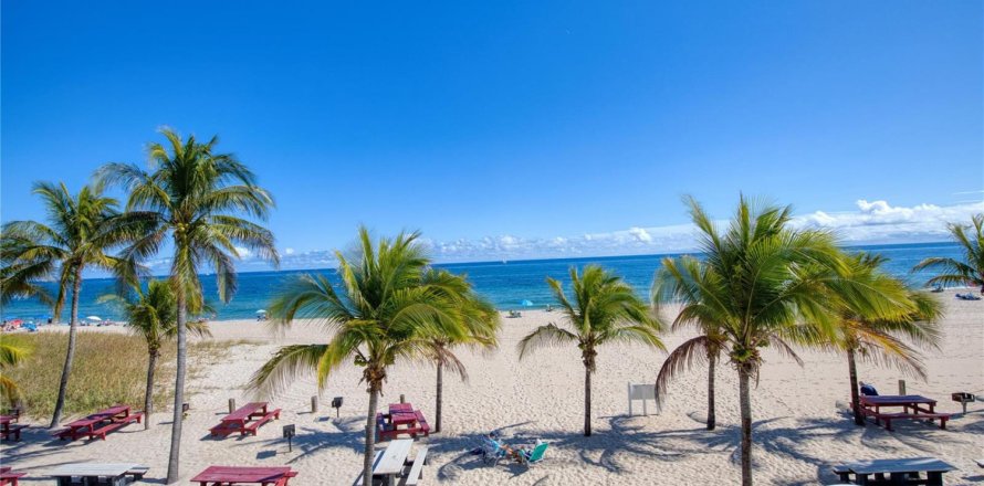 Condo à Pompano Beach, Floride, 1 chambre  № 2084424