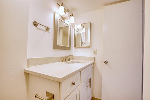 Copropriété à vendre à Pompano Beach, Floride: 1 chambre, 95.69 m2 № 2084424 - photo 10