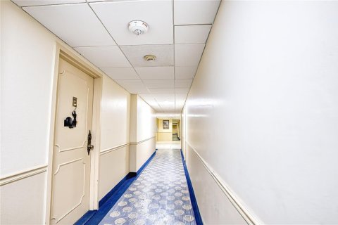 Copropriété à vendre à Pompano Beach, Floride: 1 chambre, 95.69 m2 № 2084424 - photo 20