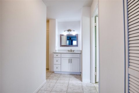 Copropriété à vendre à Pompano Beach, Floride: 1 chambre, 95.69 m2 № 2084424 - photo 15