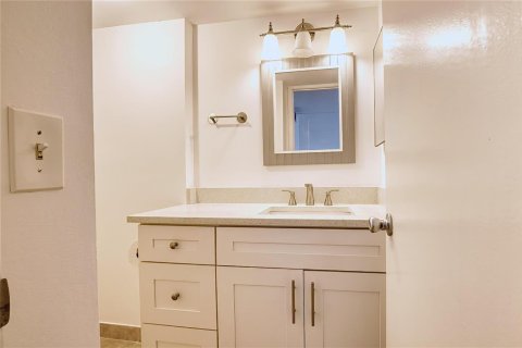 Copropriété à vendre à Pompano Beach, Floride: 1 chambre, 95.69 m2 № 2084424 - photo 9